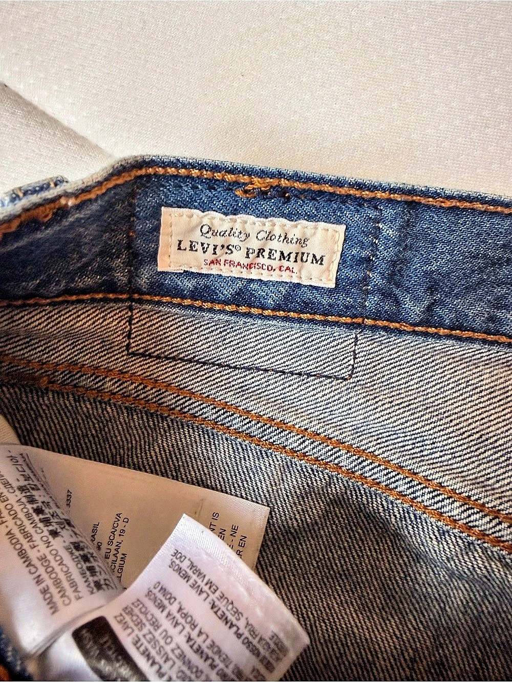 Levi's 501 Straight Leg Mom Jean Denim 100% Cotton Waist 30x30 S40197 - Picture 4 of 6